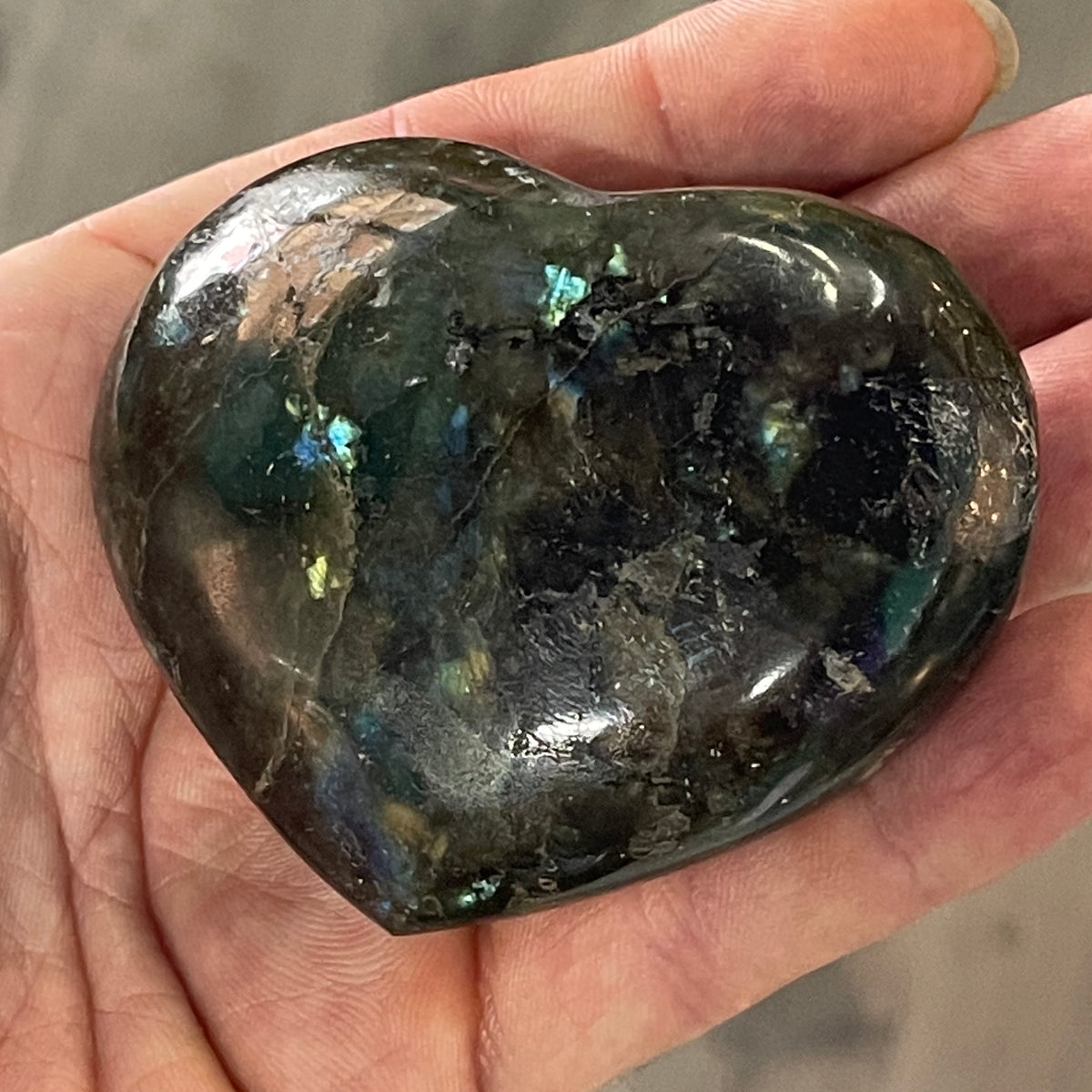Labradorite Puff Heart 200g - The Spirit of Life