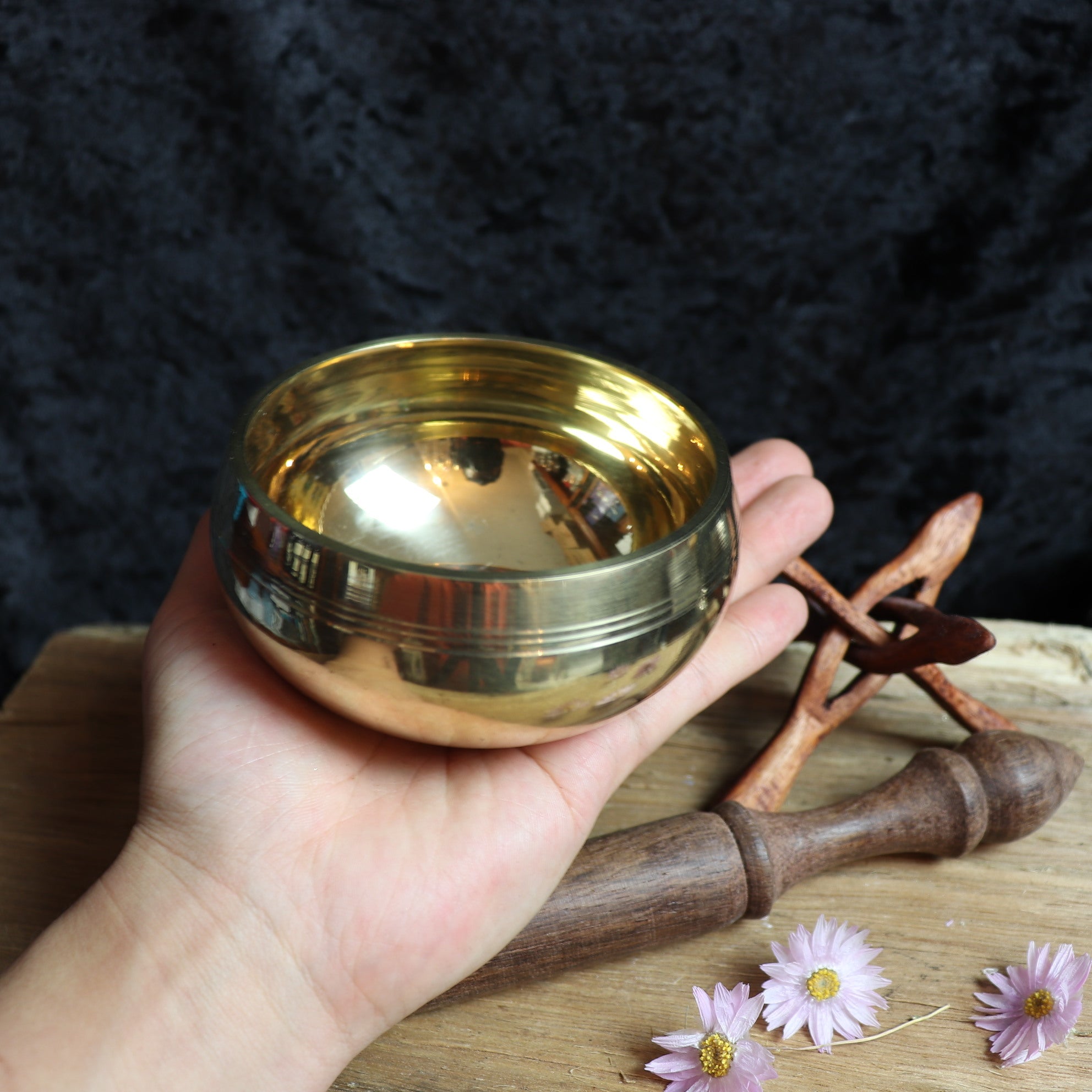 10 cm Tibetan Handmade Polish Singing Bowl with Striker - The Spirit of Life