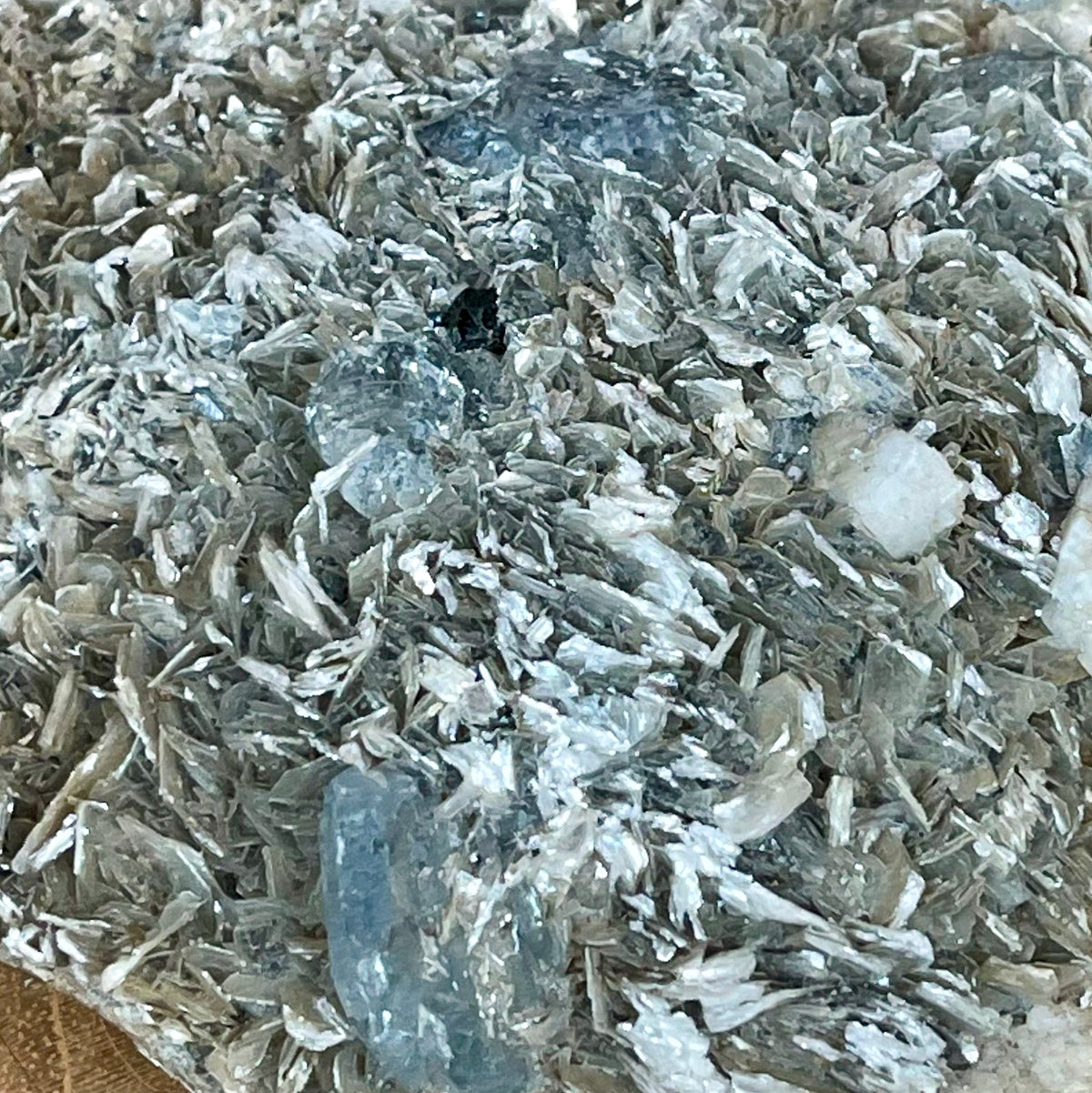 Natural Aquamarine Crystal in matrix 392g - The Spirit of Life