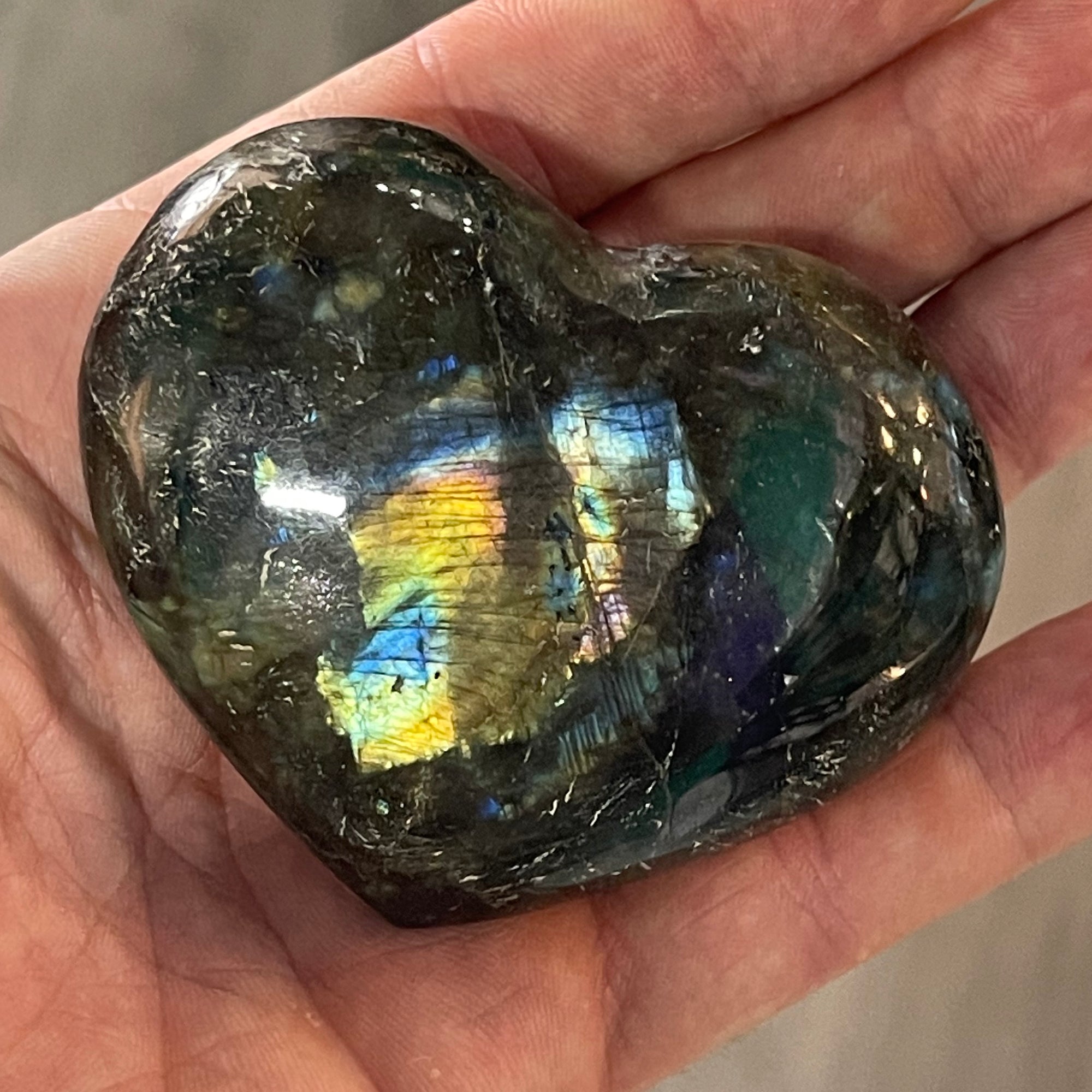 Labradorite Puff Heart 200g - The Spirit of Life