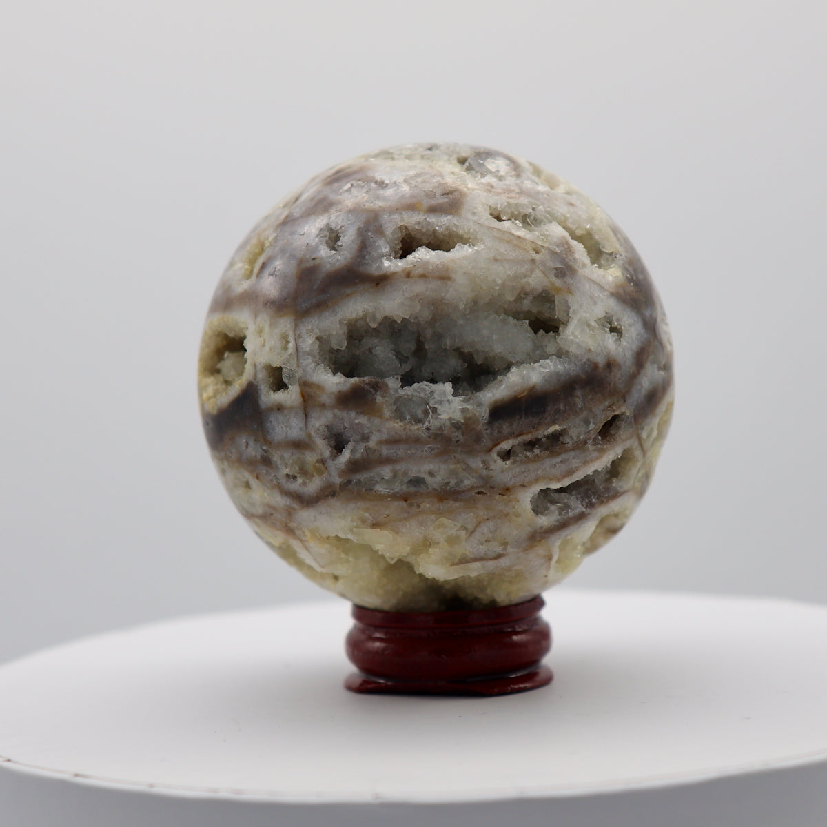Agate Sphere with natural geode 365g - The Spirit of Life