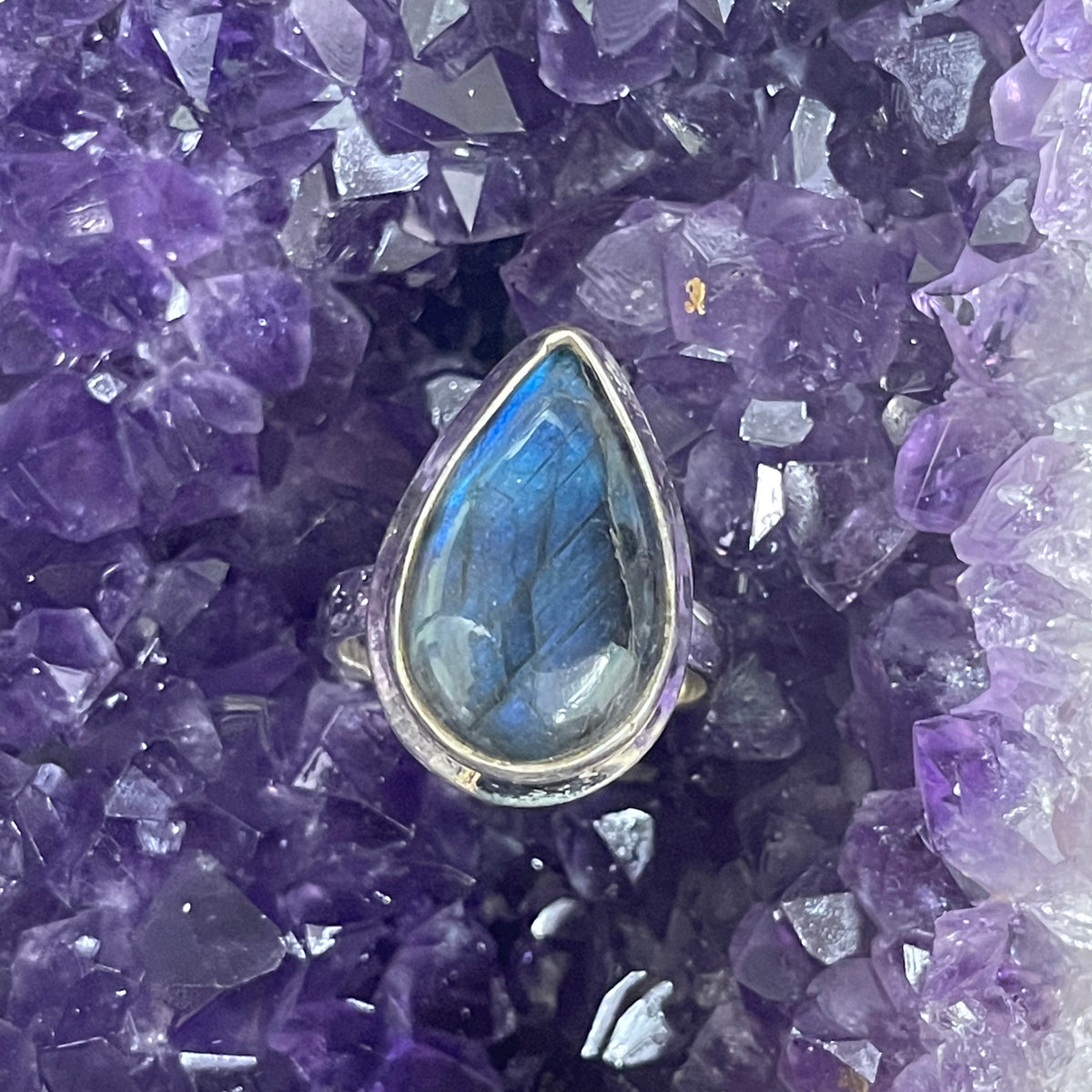 Sterling Silver Labradorite Ring Sz 8.5 - The Spirit of Life