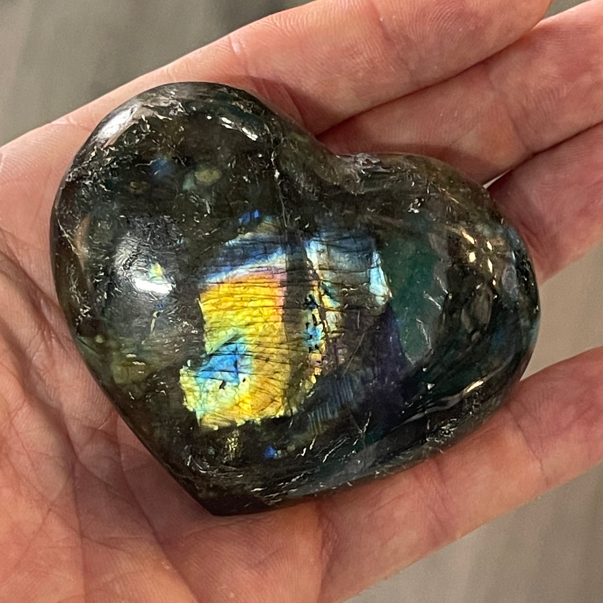 Labradorite Puff Heart 200g - The Spirit of Life