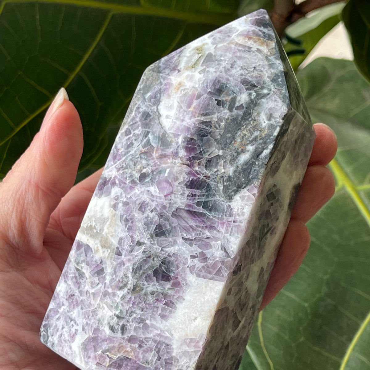 Fluorite Point 854g