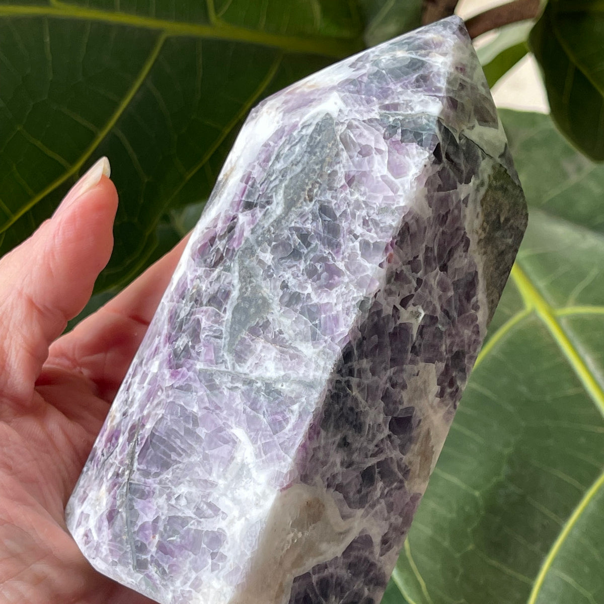 Fluorite Point 854g
