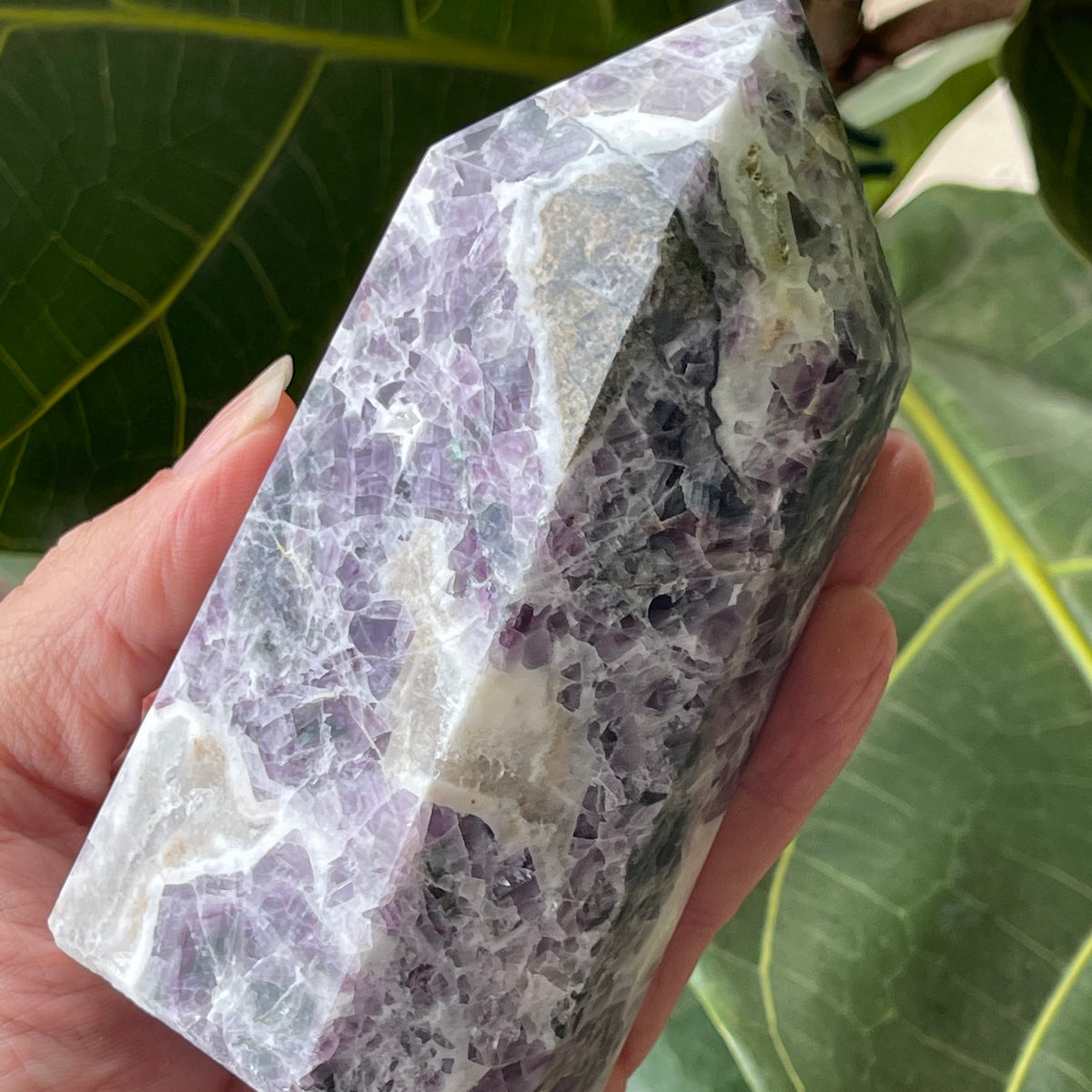 Fluorite Point 854g
