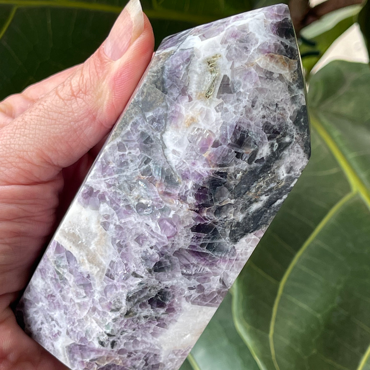 Fluorite Point 854g