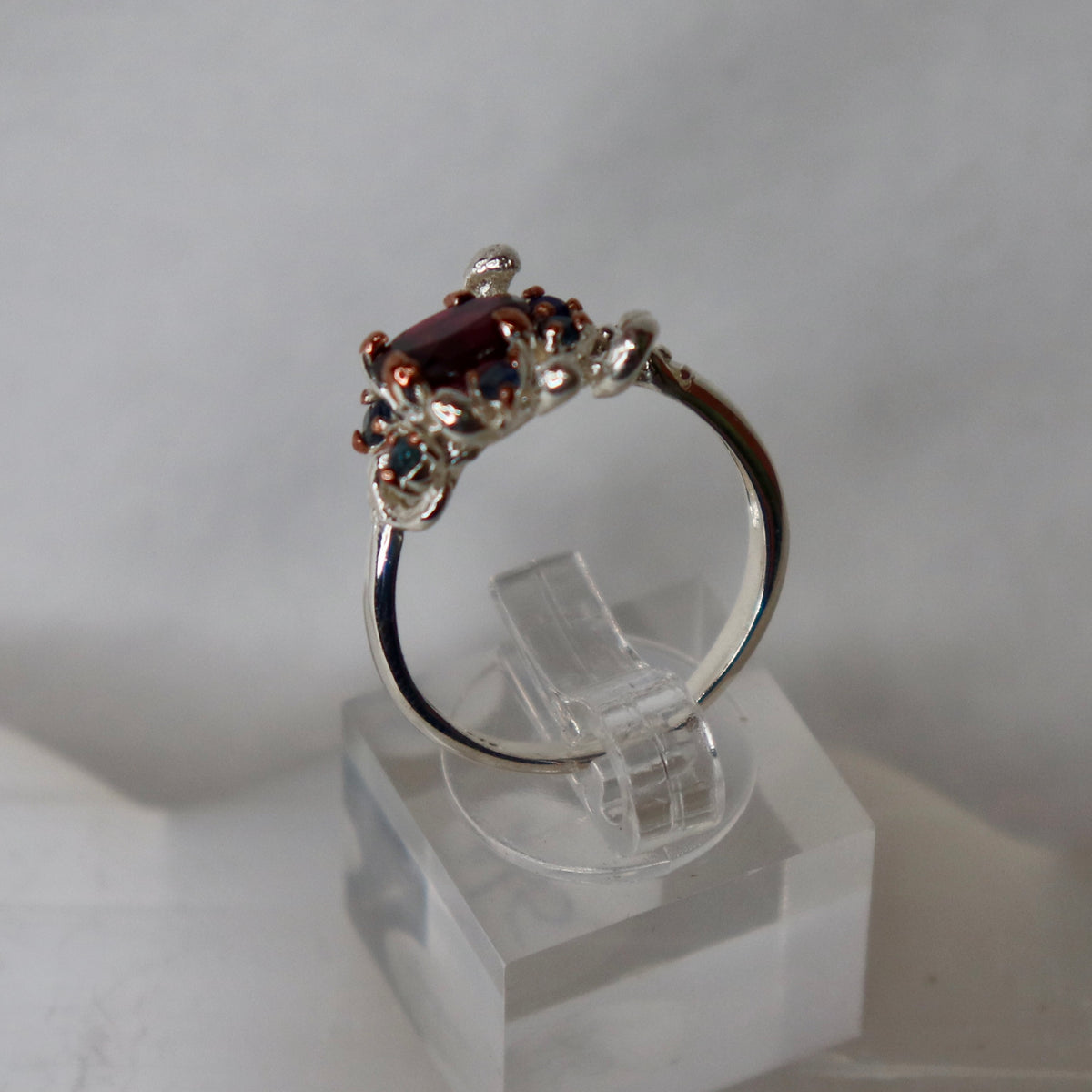 Garnet Sterling Silver Ring Sz 8.25 - The Spirit of Life