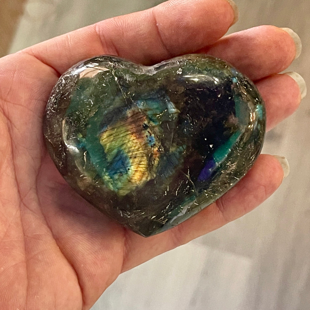Labradorite Puff Heart 200g - The Spirit of Life