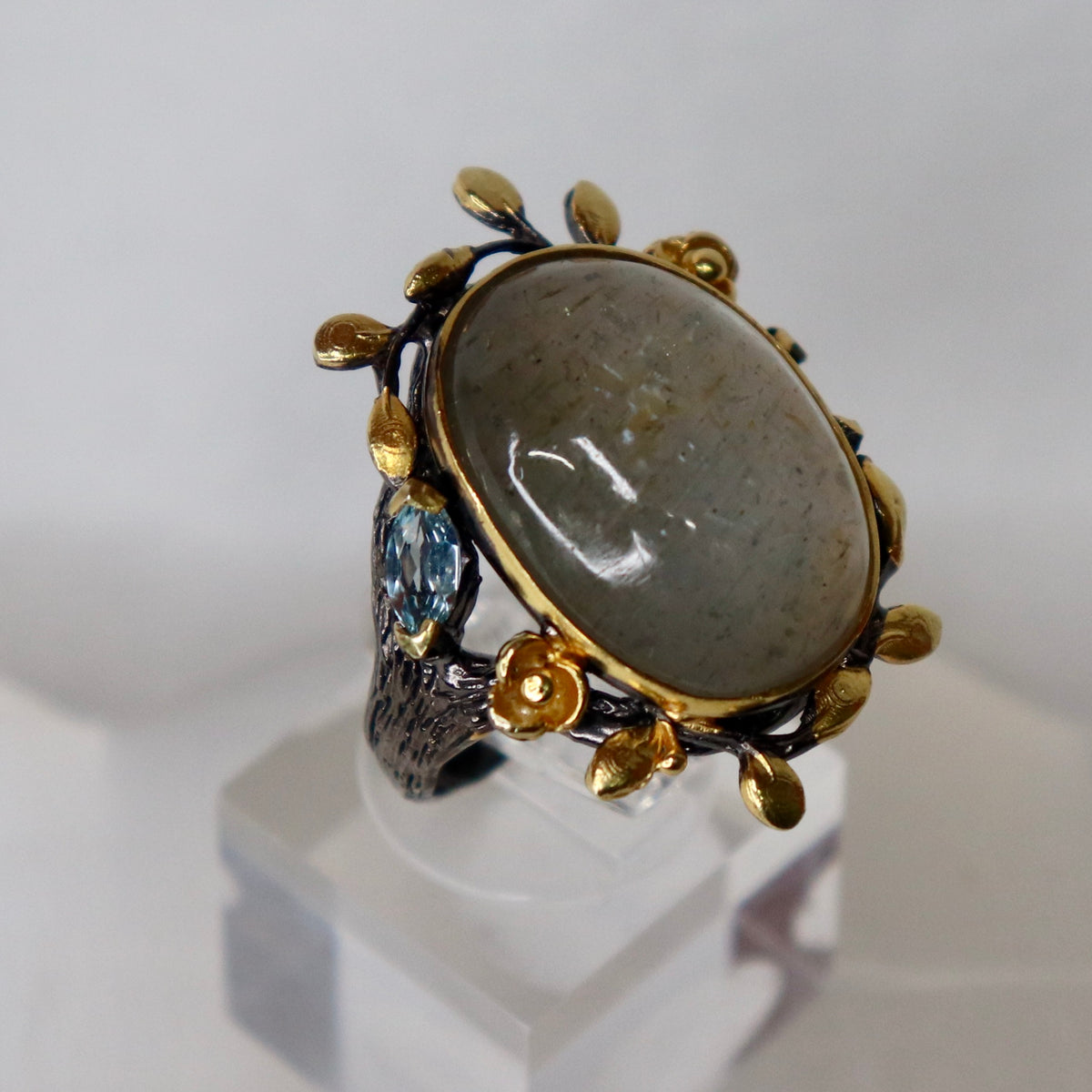 Cats Eye Sterling Silver Ring Sz 7.25 - The Spirit of Life